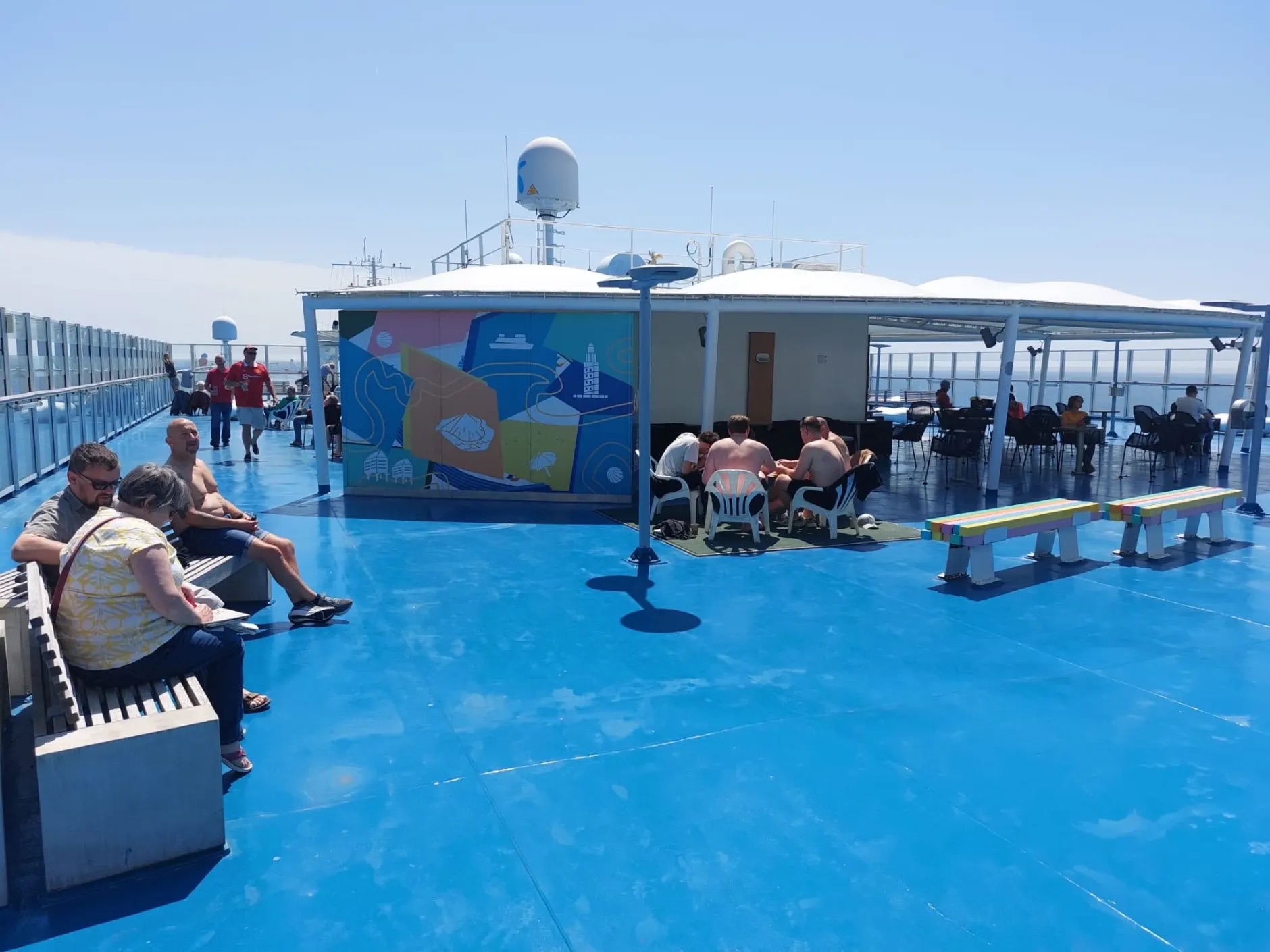 太阳报：英国球迷选择32个小时的游轮去毕尔巴鄂看欧联决赛